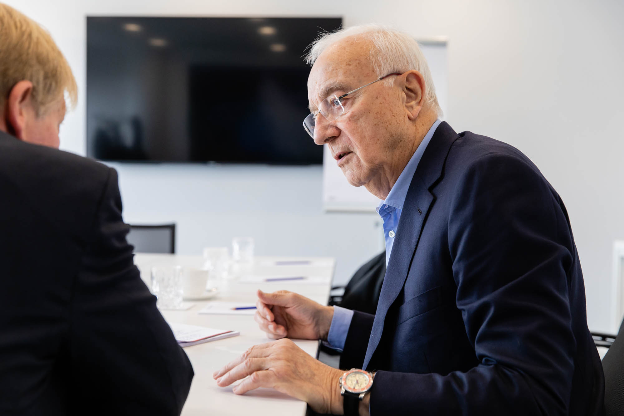 Reiner Hoffmann, Vorsitzender des Deutschen Gewerkschaftsbundes, im Interview mit dem Journalisten Fritz Pleitgen.