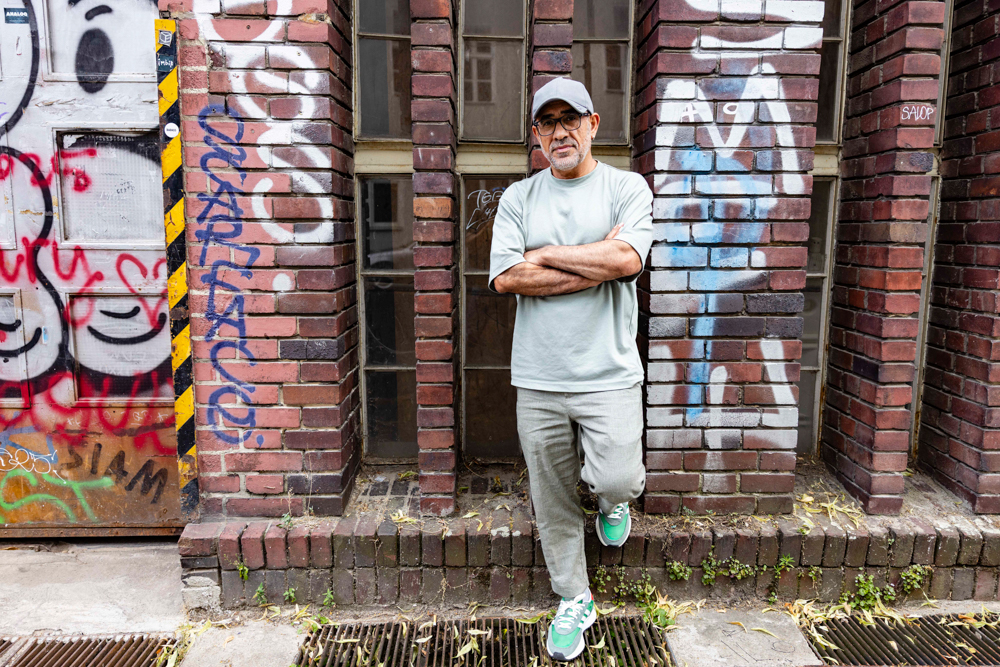 Erdal Ugur Ahlatci ist Aktivist und Podcaster für People & Culture, Diversity und Antirassismus.