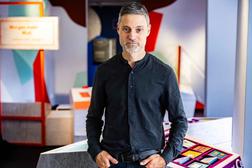 Meron Mendel ist ein Deutsch-israelischer Pädagoge, Historiker und Publizist. Er leitet die Bildungsstätte Anne Frank in Frankfurt am Main.