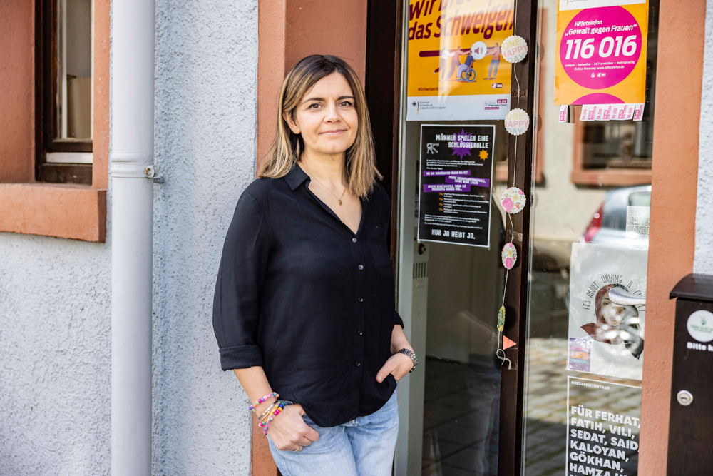 Salome Saremi-Strogusch aus Bensheim ist Antifaschistin, Aktivistin und Vorständin bei Fabian Salars Erbe e.V.